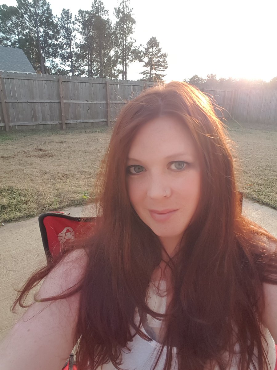 ThatGrrlMegan's tweet photo. @fjamie013 I have Gastroparesis, it's an "invisible illness ". Can you make it visible for me, please? https://t.co/ug4Oa4UG97