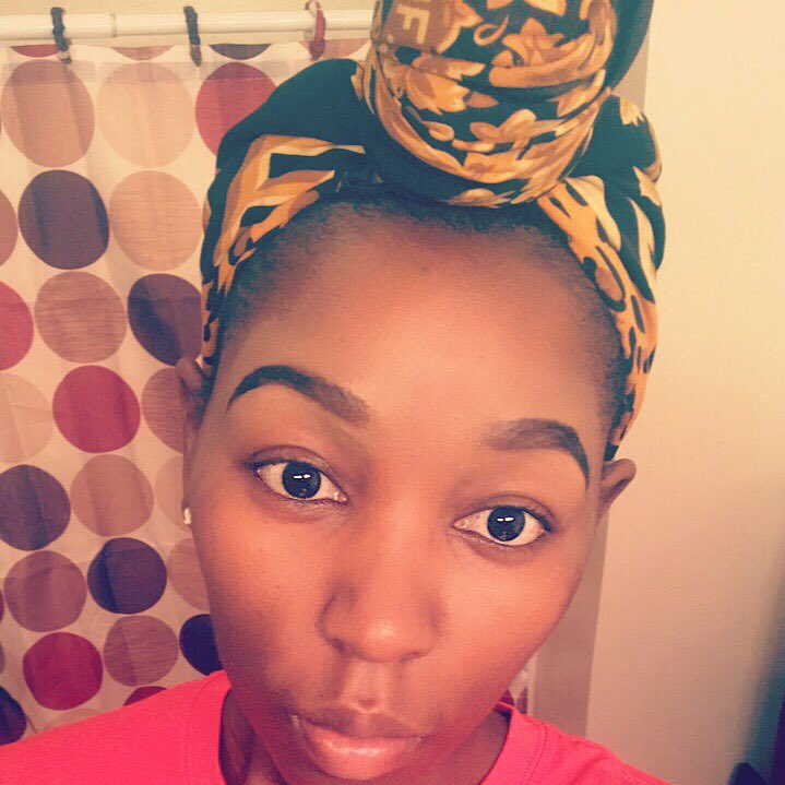 TiaraSevon's tweet photo. Brow Practice...🤳🏿 #FromCombatToContour👩🏿✈️💄
#practicemakesperfect https://t.co/DD7MOtpaxJ