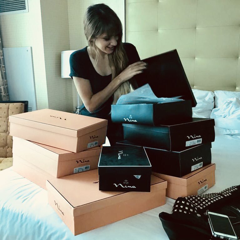 haashoficial's tweet photo. Gracias @Nina_Shoes por consentirnos tanto💖 https://t.co/jPQF7Tpqoy
