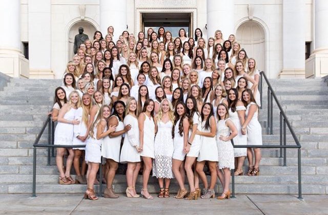 UofUSororities's tweet photo. Love all our Chi O’s 💕 

📷 | @ChiOUtah https://t.co/jvvFppRTb4