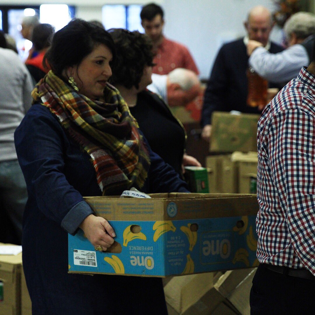 firstbaptistada's tweet photo. Wow! What an amazing day! We provided a Thanksgiving meal to hundreds of families and saw 28 people come forward to make decisions for Christ — it doesn’t get better than that! Great job, church! #AdaFirstCares #BlessingBaskets https://t.co/S4ySK8Ov67