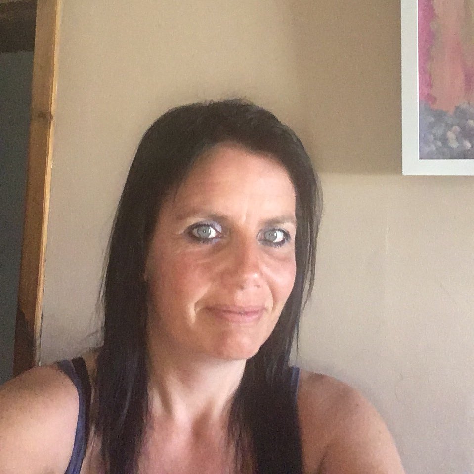 emmafarrowart's tweet photo. #NewProfilePic https://t.co/pfNkzomlWe