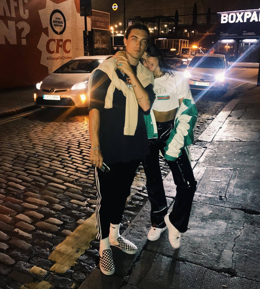 CoupleStyle's tweet photo. Dua Lipa and Paul Klein https://t.co/dhPzYXFfut