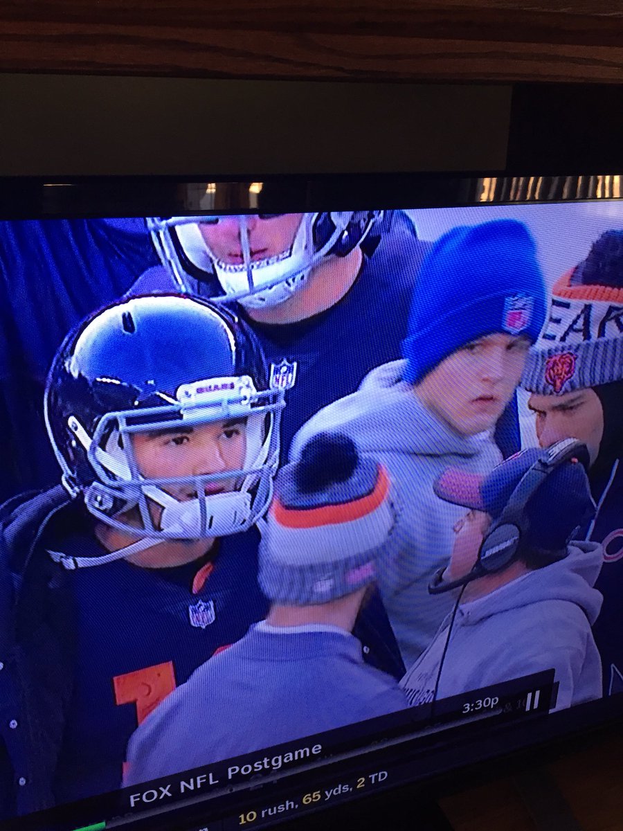 downtownsambrow's tweet photo. The two most important people in the Bears’ franchise all in one photo. https://t.co/Vgf6pXxRlv