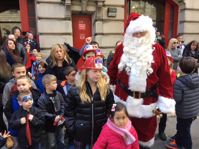 UFANYC's tweet image. At our annual holiday celebration today, the UFA brought together the widows and children of New York's bravest who have fallen in the line of duty.