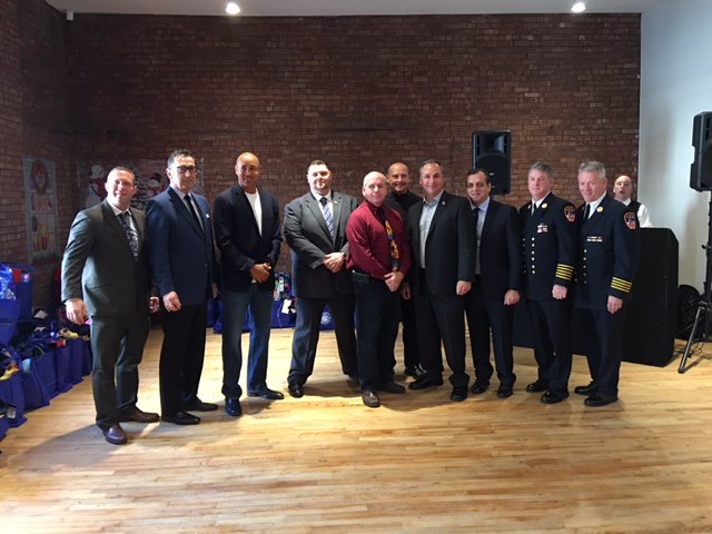 UFANYC's tweet image. At our annual holiday celebration today, the UFA brought together the widows and children of New York's bravest who have fallen in the line of duty.