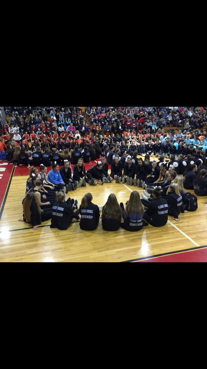 our hip hop routine placed 1st and our pom placed 3rd out of 21! thank you to everyone who came and great job to all of today’s dancers🐻🏆