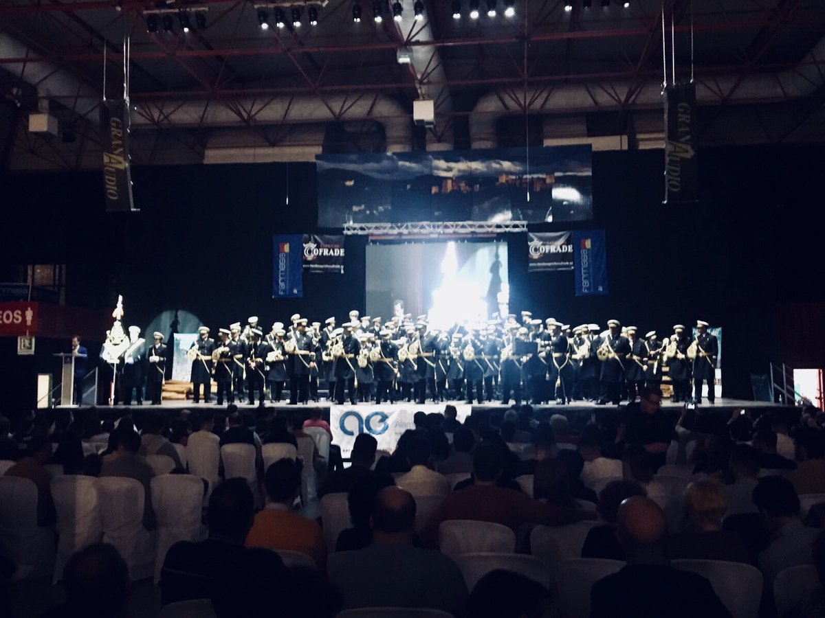 📸Imágenes de nuestra actuación de hoy en la Feria <a href="/CaprichoCofrade/">Capricho Cofrade</a> 

Agradecer a la ciudad de Granada y a la organización, su muestras de afecto y cariño hacia nuestra formación. 

Nos llevamos un recuerdo imborrable.

Pronto compartiremos los vídeos 🎥 disponibles.

#SuenaCyF