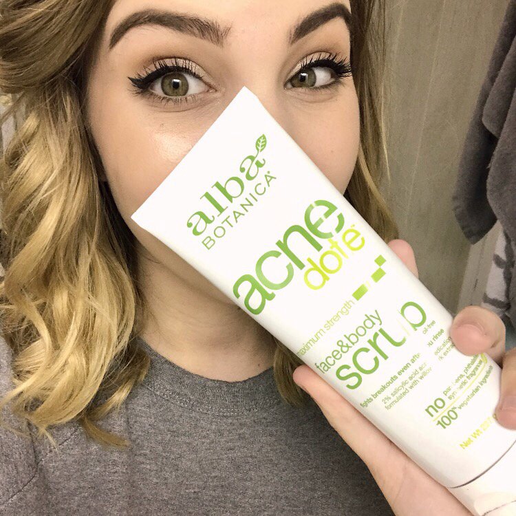 kpow20's tweet photo. This stuff rocks. #DormLifeVoxBox #Complimentary @Influenster https://t.co/XOeOw37OW3