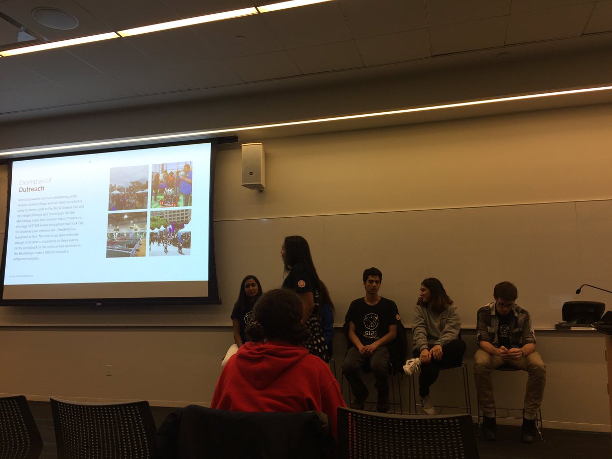 TeenTechNY's tweet photo. FRC Team 5123, the Mechadogs, give a presentation on STEM and robotics in today's world! @UNISNYC #ttny2017 https://t.co/ml9i8Olf6O