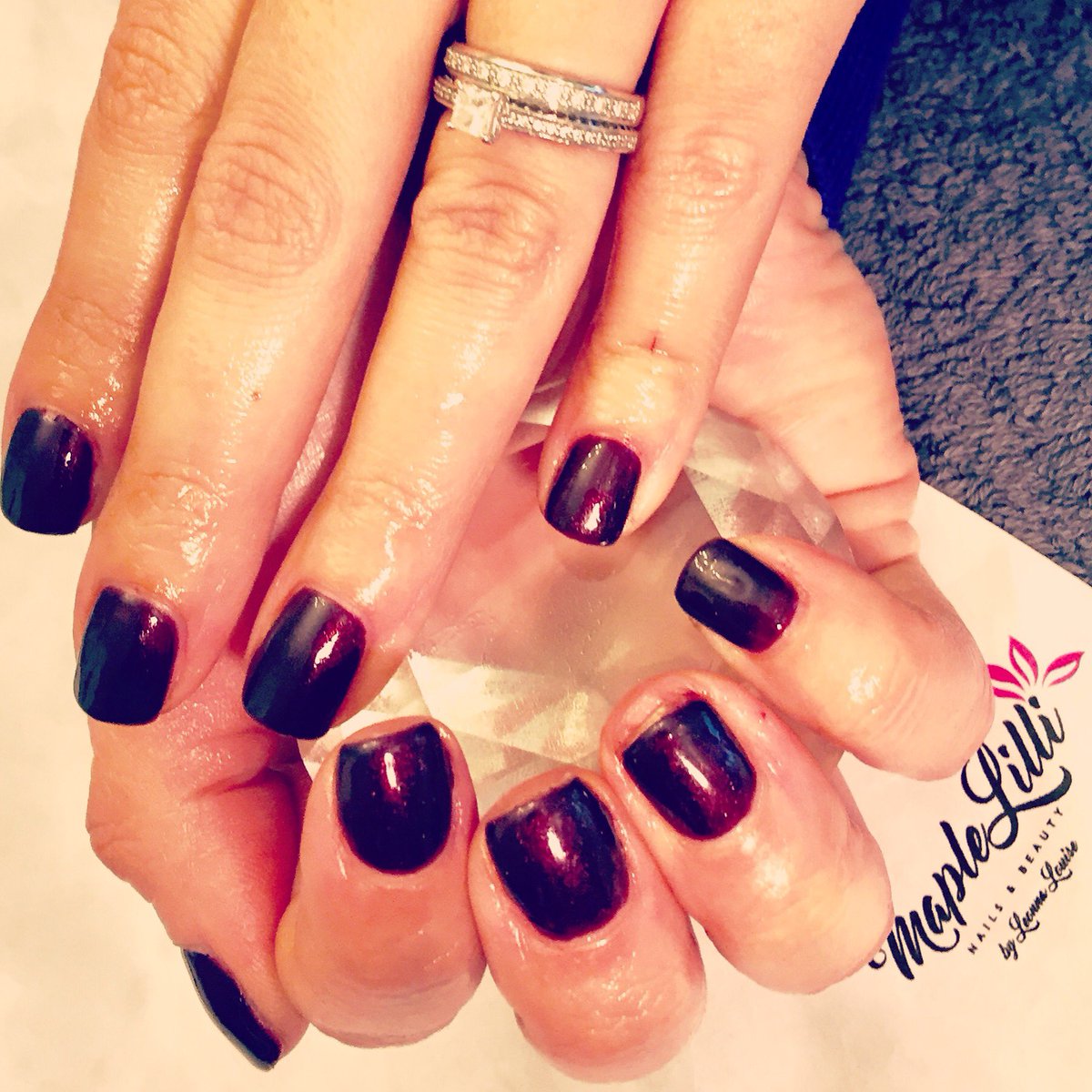 maplelillis's tweet photo. π CND Shellac Dark Lava.... Gorgeous colour, I predict this will be very popular over coming weeks.
Happy moving day Hun.
#ntnfamily #buckshawvillage #buckshaw #euxton #chorley #leyland #shellac #darklava #christmas #sunday #instanails #christmasparty #giftvoucher #maplelilli https://t.co/Lh3fw5lenr