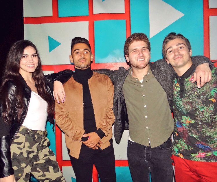imbostontom's tweet photo. #CouplesReact https://t.co/BaPCJTBHSW