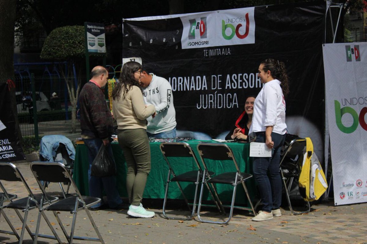 ferbayardo's tweet photo. En el mercado Luis Pombo en La #BenitoJuarez, @uni2xbj llevamos a cabo una mega jornada de servicios para los vecinos. https://t.co/evoHA4RS7N