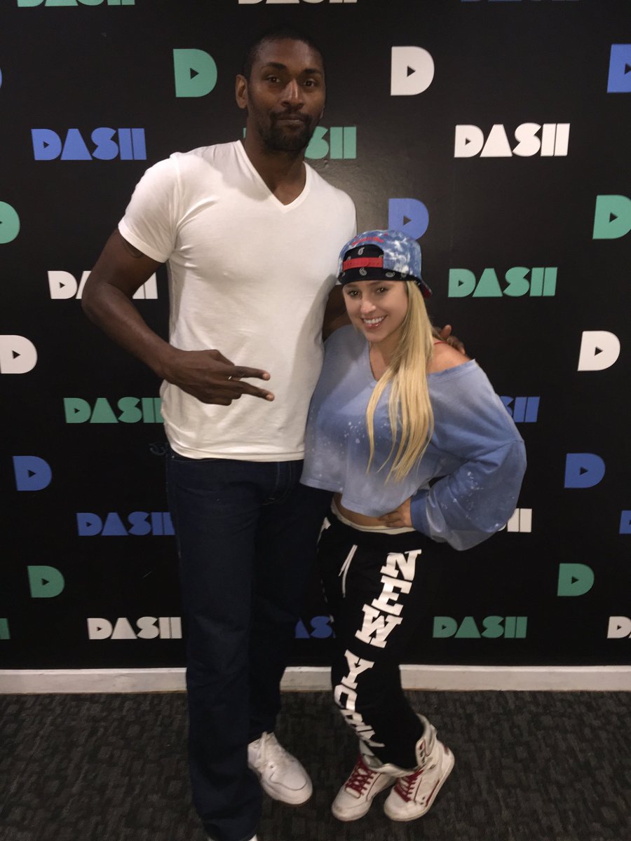 allstarmusicla's tweet photo. Our Girl @realmandyrain is Chatting with NBA superstar @MettaWorldPeace @ 6PM Today on #GSWM @GSWMandy a🔊tune into https://t.co/6ApPVRUjvl for #Lebron stories, music, politics & more! https://t.co/e0G4UnXG54