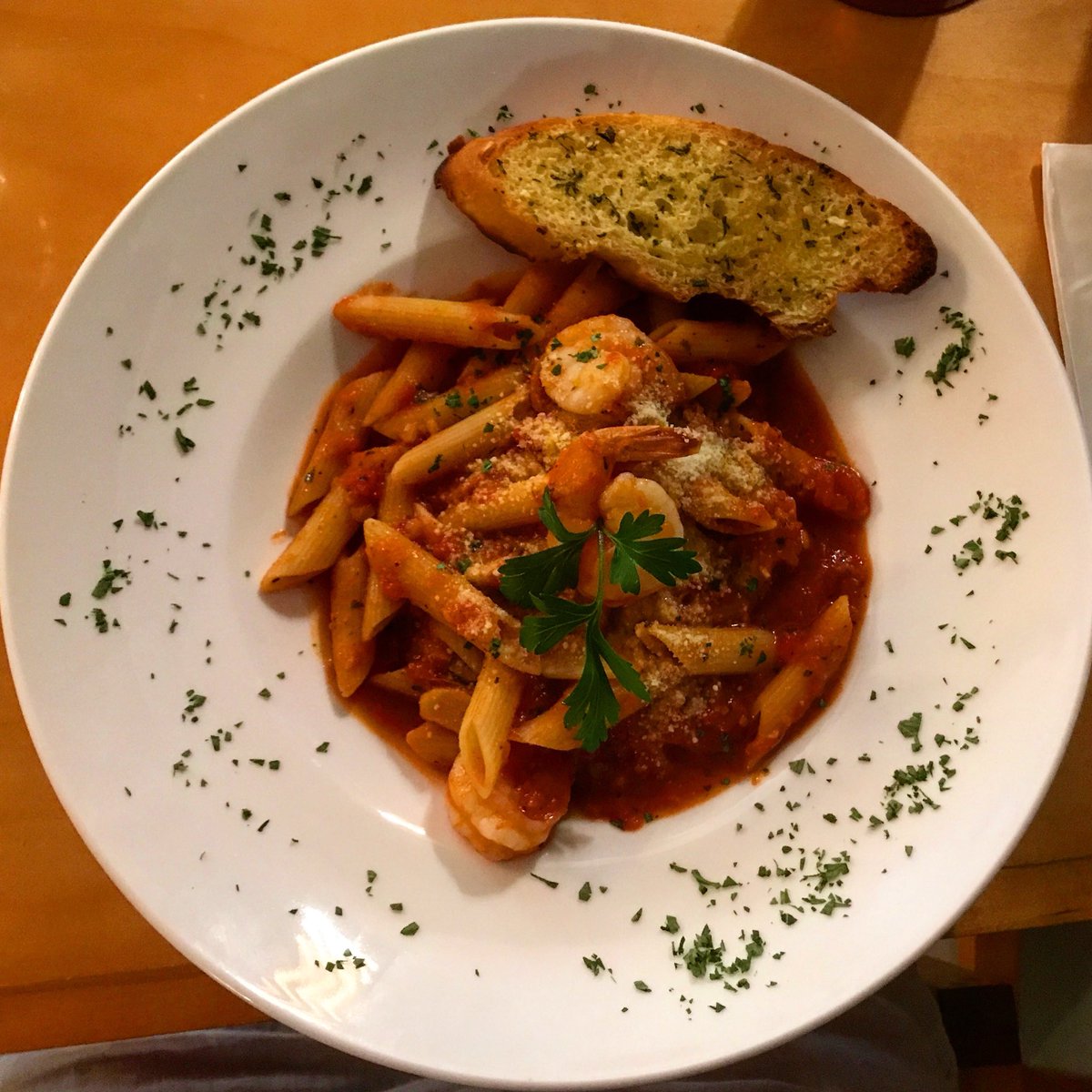 callmeacook's tweet photo. Ahh fiji. I craved pasta for so long and you gave me this beauty. #fiji https://t.co/XZU3LAPp6o