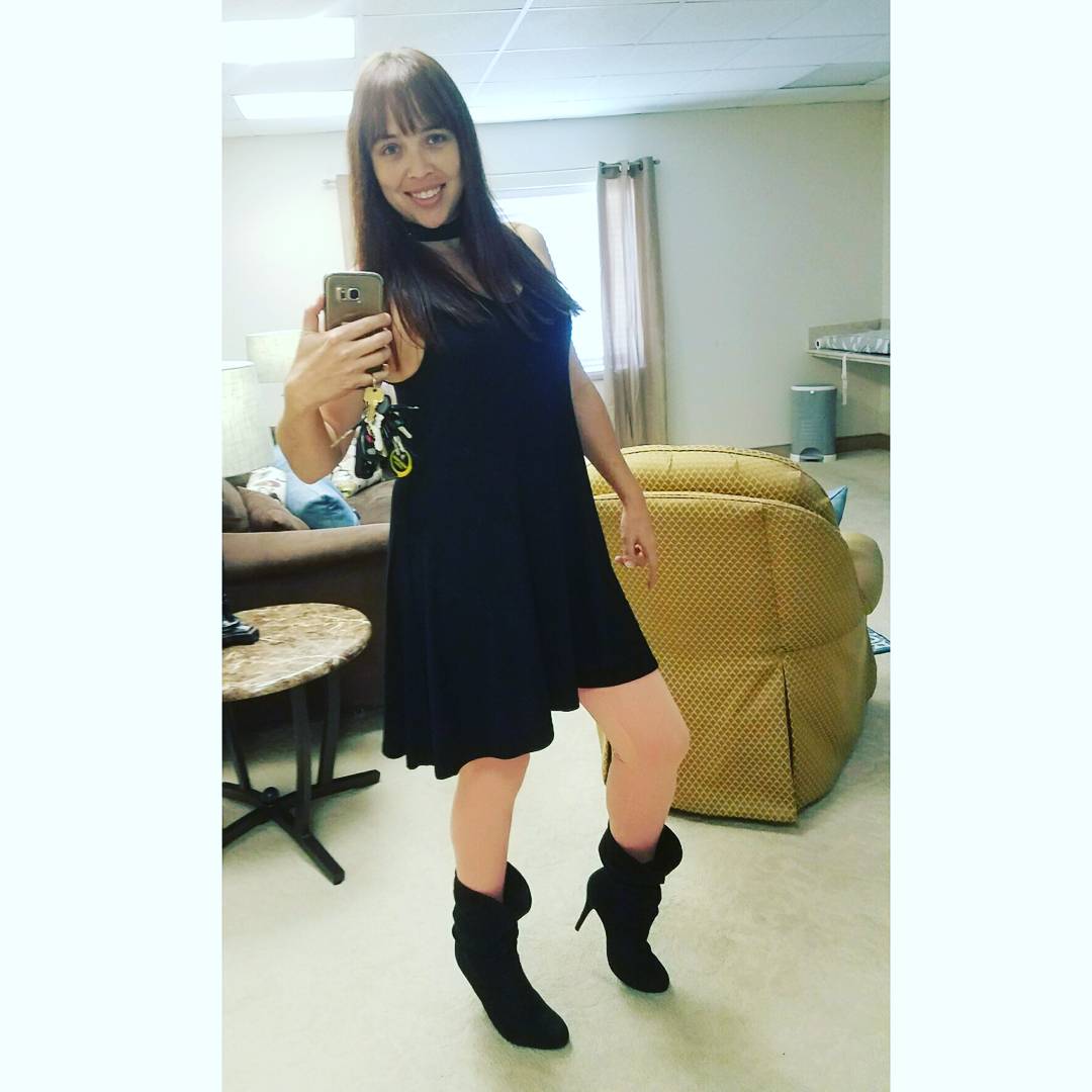 WLSledz's tweet photo. Let the record show that I wore these shoes at work for 4 straight hours. Buh-BAM!! #iloveheels #churchstafflife #hillsideclovis #outfitonfleek #nmjetsfan #loveyourself #shoesarelife https://t.co/stVxg2JJTI