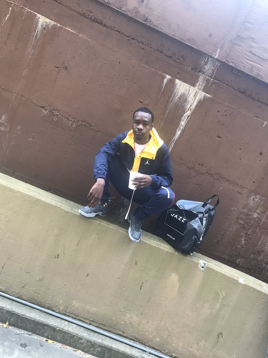 STUNNAAAAAA's tweet photo. I hope you Niggaz don't think you no bully https://t.co/3dbFO2OzxV