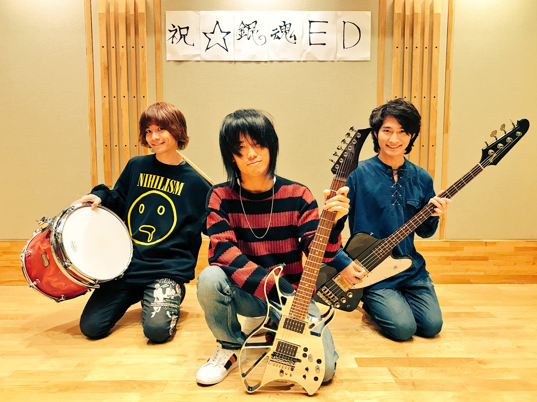 Twitter 上的 Burnout Syndromes Big News Tvアニメ 銀魂 銀ノ魂篇の新edテーマソングにburnout Syndromesの新曲 花一匁 はないちもんめ が決定しました 詳細はこちら T Co 8erhm6yz06 バーンアウトのお知らせ 花一匁楽しみ T