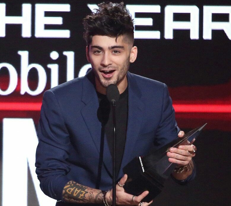 ZouisWolfstar's tweet photo. MIS HIJOS TRIUNFAN EN LO QUE HAGAN https://t.co/5PU3q5Yp75