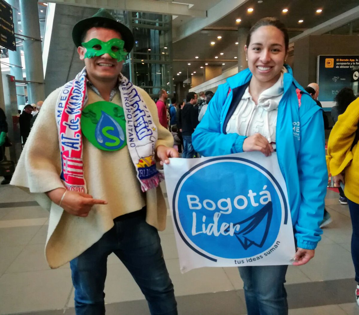 SuperConvenio's tweet photo. Sumerce llegamos de la España, muchas por todo a #BogotáLider @BogotaParticipa @ColombiaOEI llegamos con la maleta llena de sueños, conocimientos y más responsabilidad por nuesta ciudad. https://t.co/2Y7y9duVea