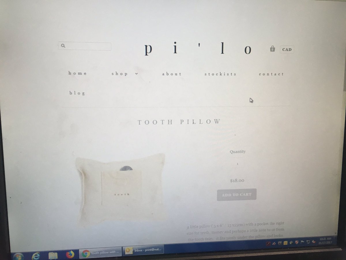 ioi_jiah's tweet photo. How cute.. love this tooth pillow 👏🏻 Do you believe in #toothfairy ? I'm buying it for my cousins🎄#KassnerF17 https://t.co/dmXUTCL7NW