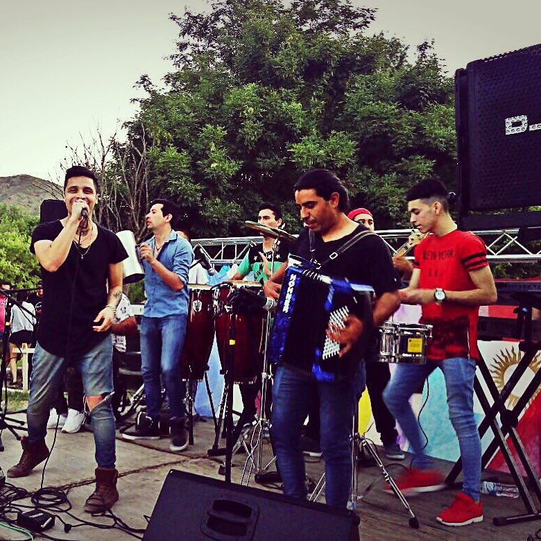 elangelcuarteto's tweet photo. Que lindo es hacer lo que uno ama hermosa tarde pasamos gracias a toda la gente de San Antonio de Arredondo y a los que se hicieron presente. #elangel 😇 https://t.co/M2plqWxkHS