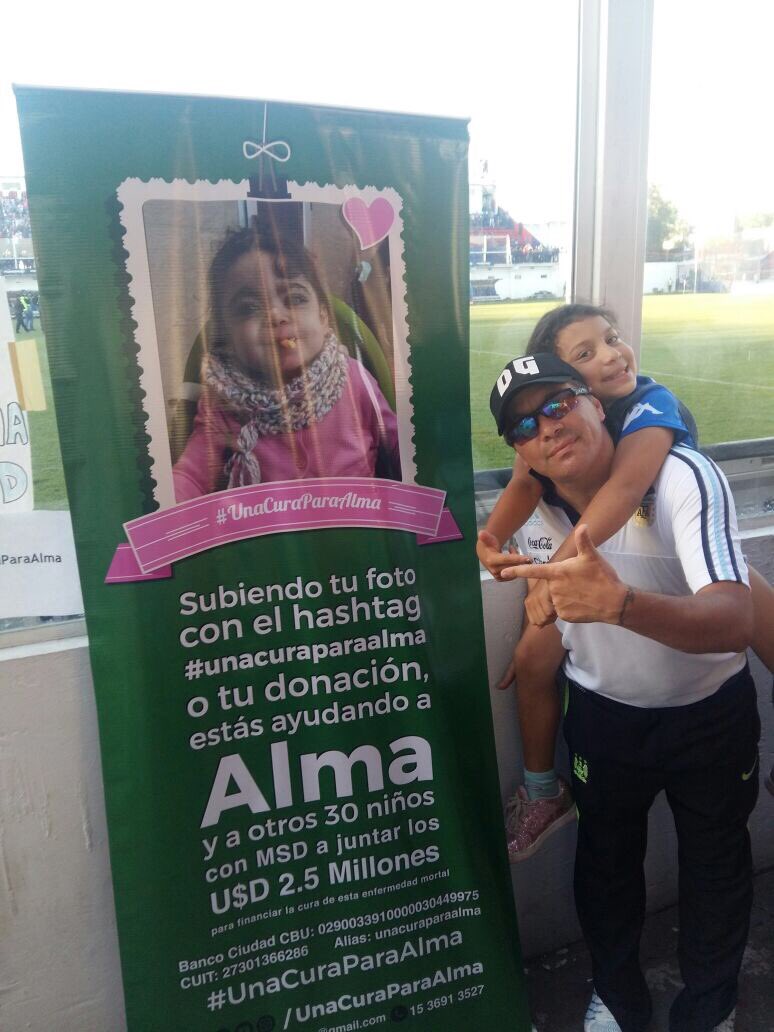 pablitolescano's tweet photo. Recién recibí la invitación del papá de Alma para jugar el partido a beneficio el 3 de diciembre en la cancha de Platense al medio día.
Caja de Ahorro Banco Ciudad en Pesos $ 000000330203044997
CBU: 0290033910000030449975
CUIT: 27301366286
Titular: Veronica Joffe #unacuraparaalma https://t.co/F3BFfBHiQi