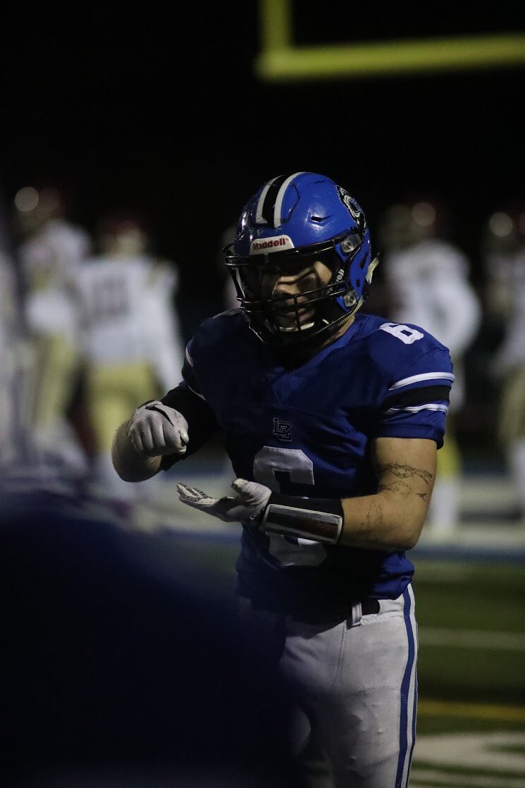 JoeyJStutz's tweet photo. Thank you Lake Zurich for all of the support you have been giving our football team. I am blessed to say that I will be playing my last game in a Lake Zurich uniform Saturday for the best town, student section, coaches, and teammates in the state. Thank you everyone #OneMore https://t.co/clQDUbu6TR