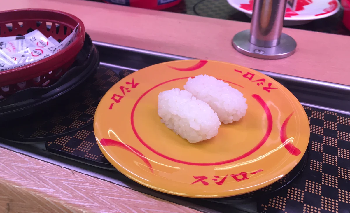 店内は騒然？回転寿司でシャリがソロ活動を始めるｗｗｗ
