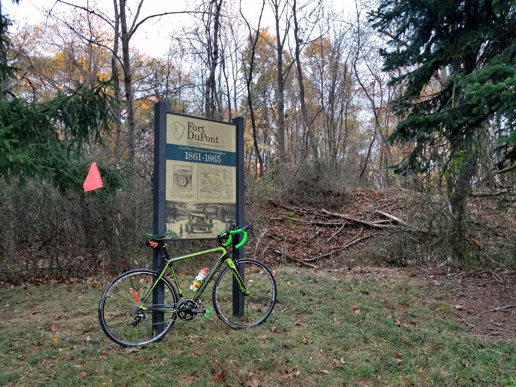 Chris_Roell's tweet photo. A little re-con ride to check out some #americancivilwar #dccivilwarforts today in #sedc to add to my #lincolnloop ride! #bikedc #nps #findyourpark #findyourfort https://t.co/hh5OMzZt81