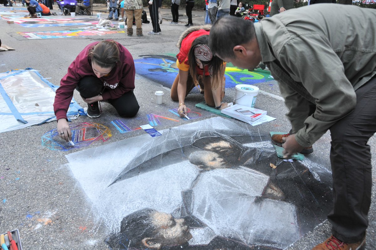 XHNorthAmerica's tweet photo. More than 200 artists worldwide make street paintings in this year’s #HoustonViaColori, one of the largest and most well-known art festivals in the city https://t.co/imMFyz9eZs
