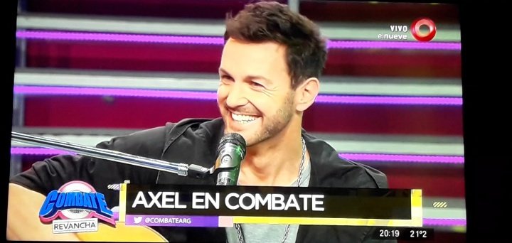 axeleraasiempre's tweet photo. Nunca pierdas esa sonrisa💕☄ #AxelEnCombate @AxelOficial https://t.co/0Xcm9DHQyo