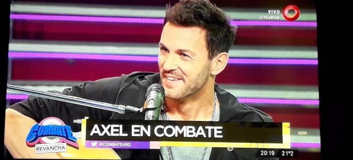 axeleraasiempre's tweet photo. Nunca pierdas esa sonrisa💕☄ #AxelEnCombate @AxelOficial https://t.co/0Xcm9DHQyo