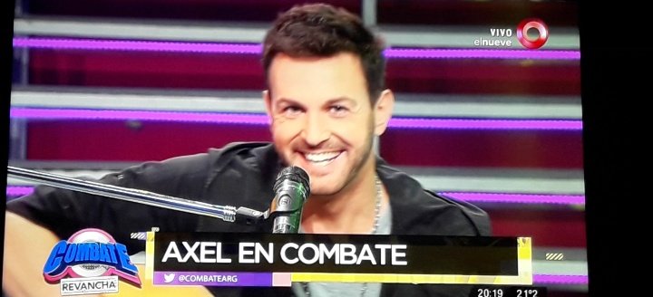 axeleraasiempre's tweet photo. Nunca pierdas esa sonrisa💕☄ #AxelEnCombate @AxelOficial https://t.co/0Xcm9DHQyo