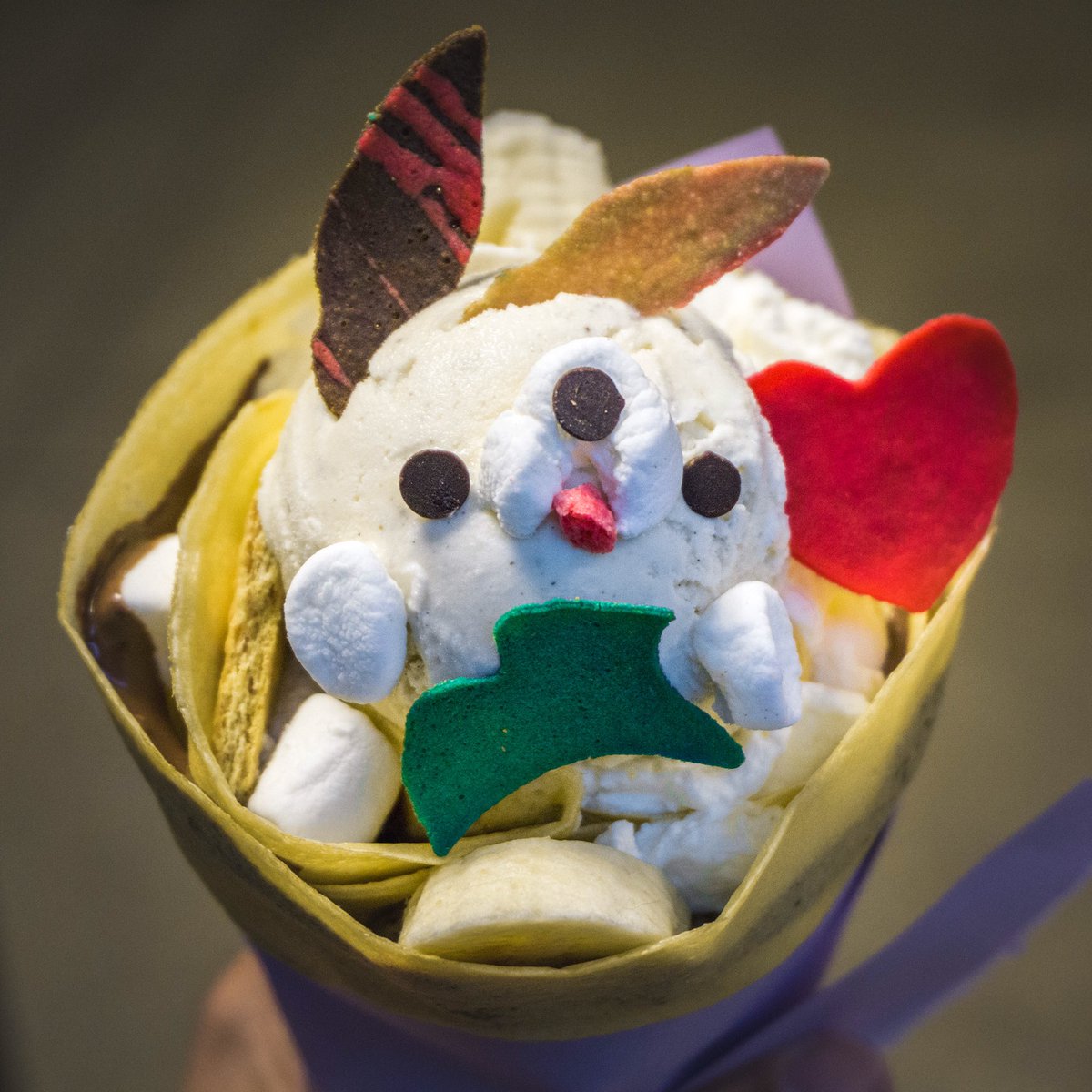 Find out where we got this cutie at instagram.com/p/BbsjiQHAfvw 🐻🍨!

#SundayFunday #weekend #dessert #food #blog #icecream #cute