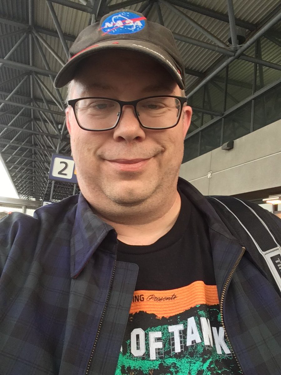 Landed back home after an amazing weekend at the <a href="/worldoftanks/">World of Tanks</a> <a href="/WGLNA/">WGLNA</a> #WGLNAFinals ! Thanks again to @YoottWGA <a href="/dance210_/">dance210</a> and all!