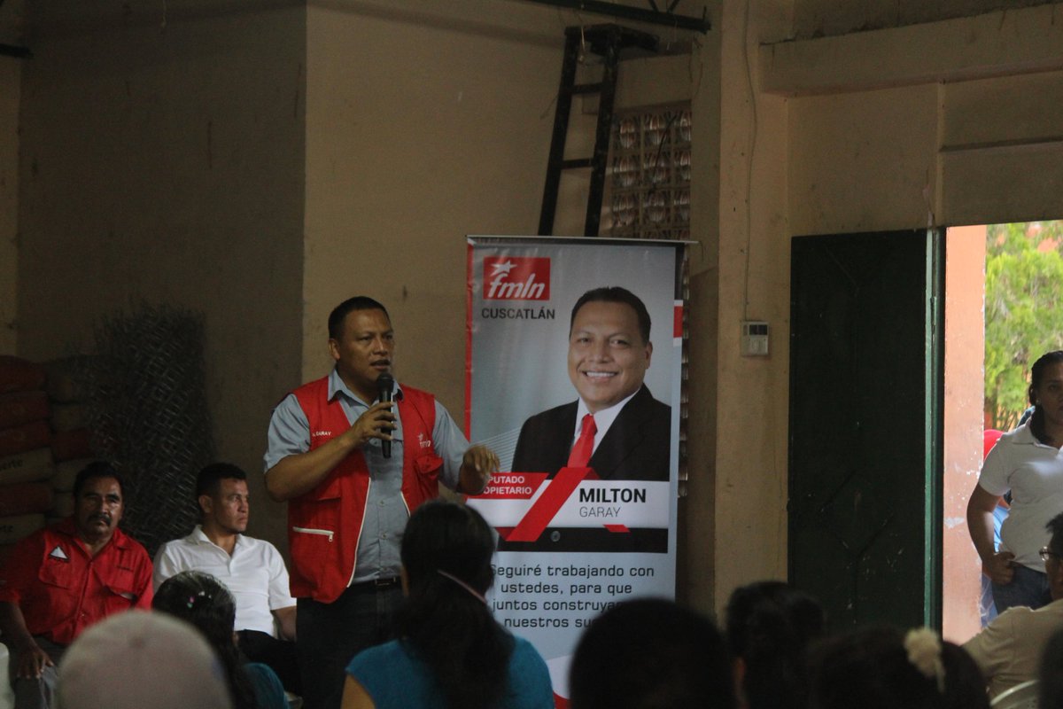 fm_1932's tweet photo. Nuestro diputado @MiltonGaray80 acompañando al futuro Alcalde de Candelaria  Efrain Gonzales @FMLN_Cuscatlan @FMLNoficial @FMLNCojute @ColectivoFmln @FMLNDeptalSS @DiarioCoLatino https://t.co/tq2bv3Q6q5