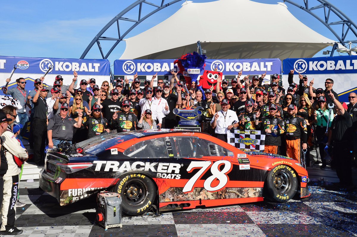 Dutchmen1993's tweet photo. Congrats to @ToyotaRacing for the big win today. @MartinTruex_Jr climbs the mountain and wins the title after it all starting in Vegas! #truex78 #NASCAR #Toyota https://t.co/NXKSwUMs0H
