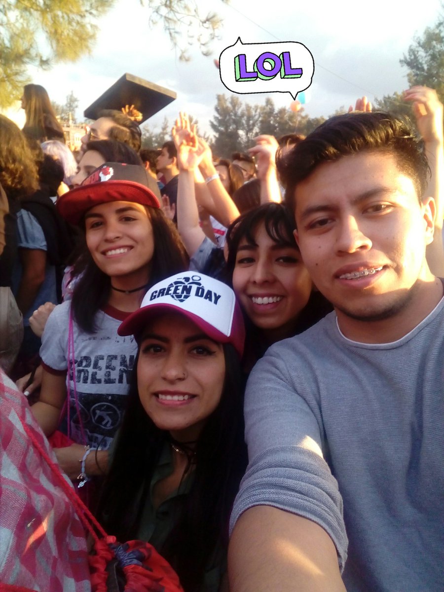 _Lizzy_Lee's tweet photo. #ActitudTarrito https://t.co/Fv31sebLKB