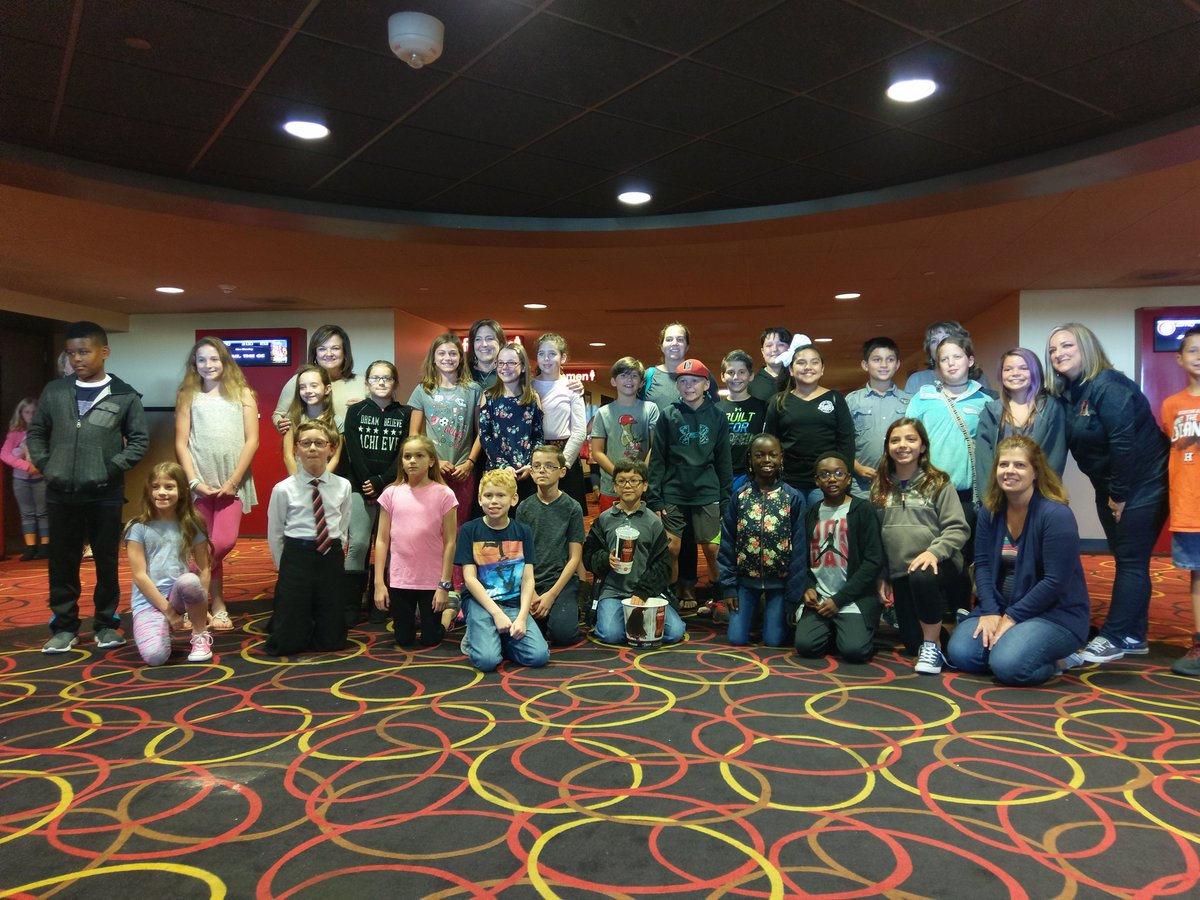 agj123's tweet photo. Our WONDERful @HaudeKISD 5th grade students shared veiwing Wonder with their teachers. Learning extended! #wonder #promis2purpose #howdyfromhaude #kleinisd #haude5thgrade https://t.co/QXYehGgekZ