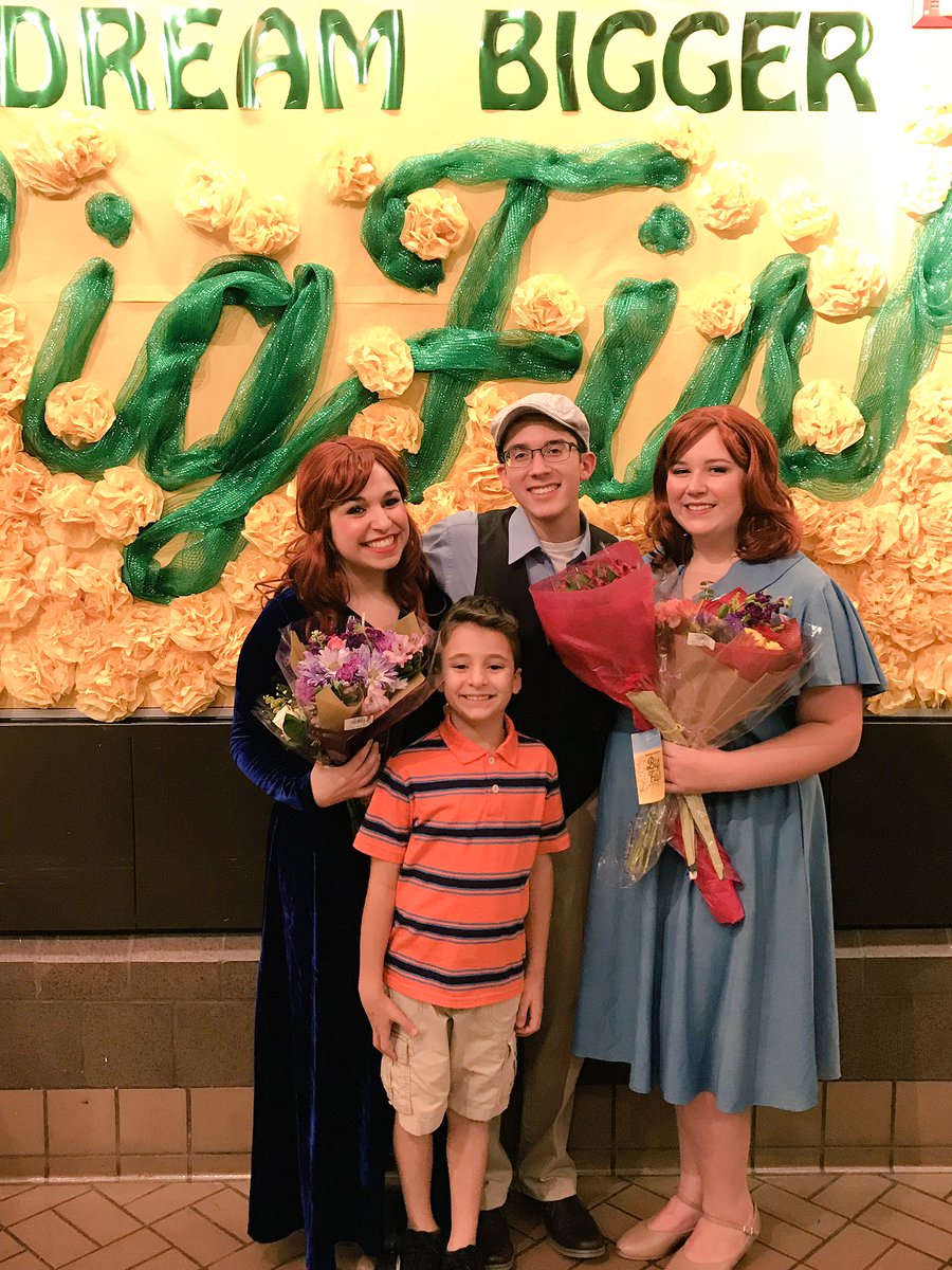 nina_lograsso's tweet photo. pt. 2 ❤️🎶🌼 
#CVBigFish https://t.co/PlABy3Y01m
