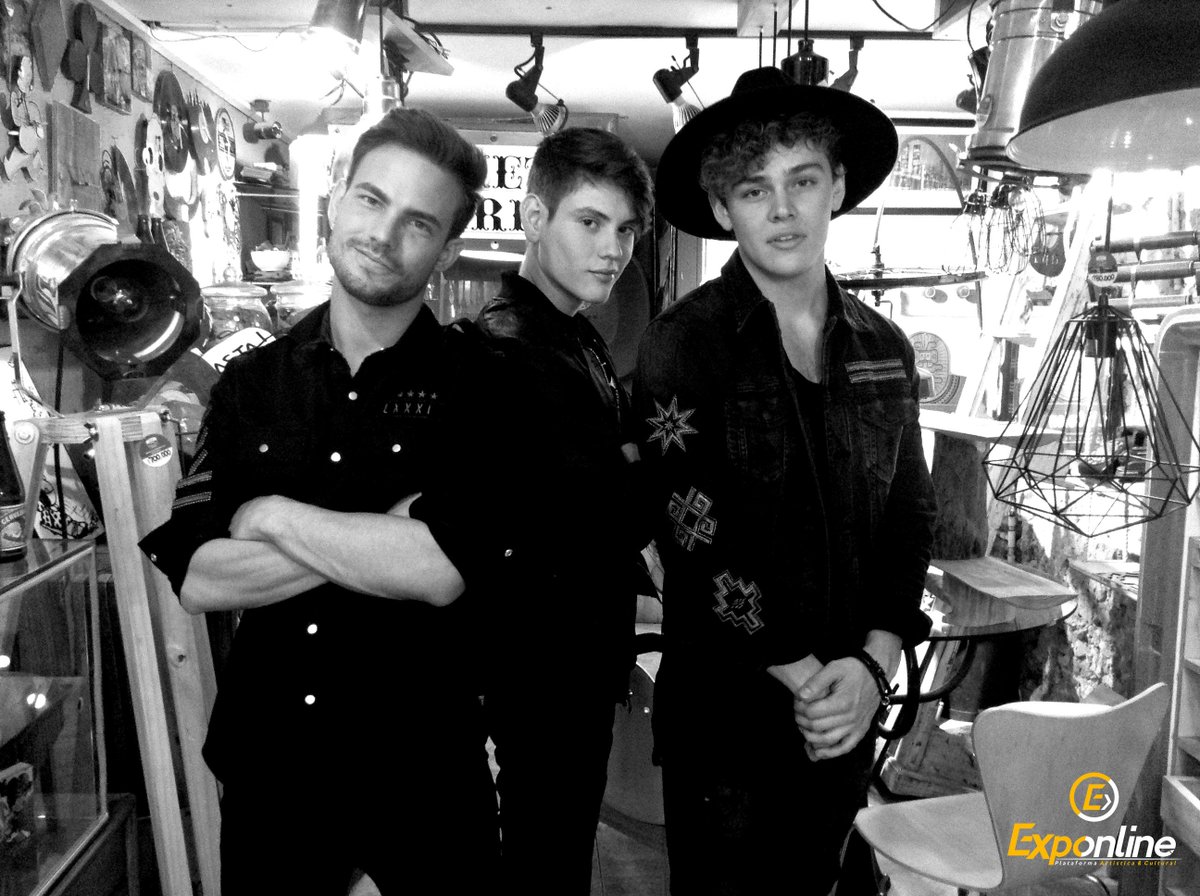 LeoFloxus's tweet photo. #Exponline #Floxus Tenemos el gusto de compartirles esta nueva entrevista, visitanos y suscribete a nuestro canal --> https://t.co/0jpszOC1Cw  #art #musica #mexico #ltres https://t.co/2m7PveblCO