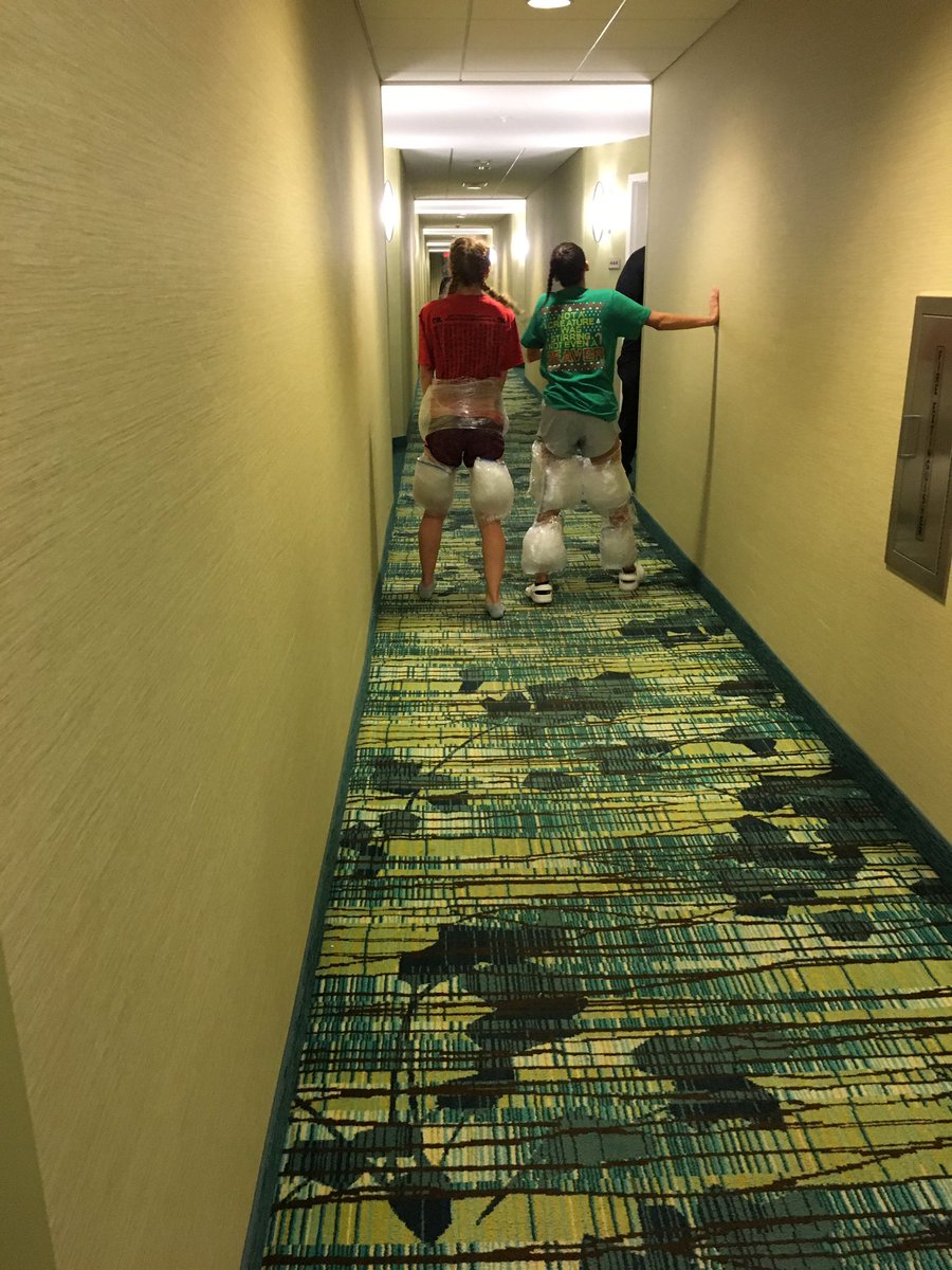 HaeleyPines's tweet photo. We didn't have a bathtub in our hotel room, but we still were expected to get our "ice bath" in with 6 bags of ice and plastic wrap #NXRSouth @TXMileSplit https://t.co/Im9EIev5fU