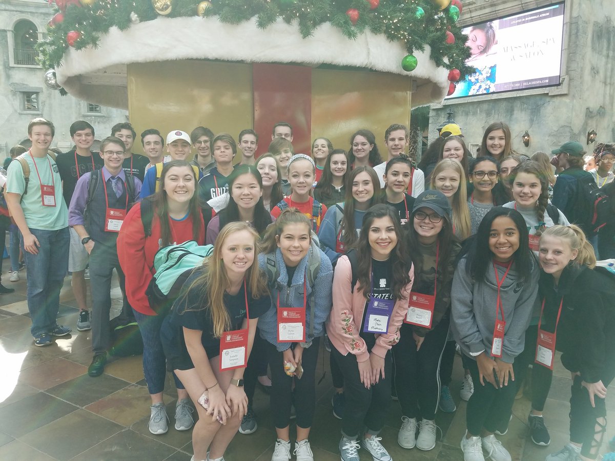 PCATheatre's tweet photo. Troupe 6605 at The Gaylord for TTSF17! #rockinaroundthechristmastree  #itwassocrowdedthere https://t.co/PN9jeGJJh6