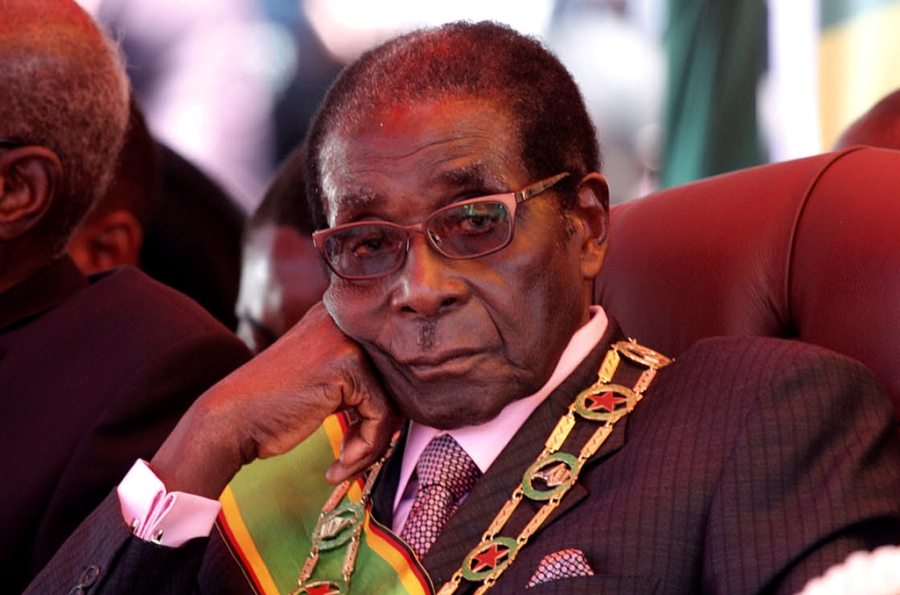 siruarts's tweet photo. #freemugabe Mugabe ah kuraa aniyaa huttaalaa https://t.co/K7N2f8OZQ1