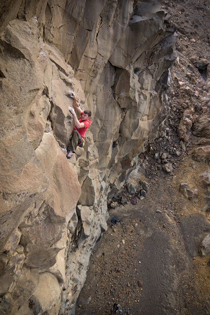 NZAlpineClub's tweet photo. Photo: Hamish King on File Under Easy Listening (24),Tukino. Credit: Tomo Hoyle 
NZAC National Summer Climbing Camp - TUKINO 3-6 Feb 2018 more information:
https://t.co/CZzlJt6jn5 https://t.co/7ea3gflLAC