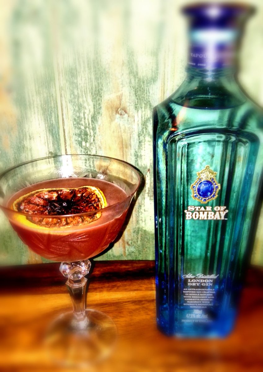 Davy Macs cocktail of the week:
StarStruck
Made with Star of Bombay Gin
Yours for only €8 #bombay #starofbombay #gintastic