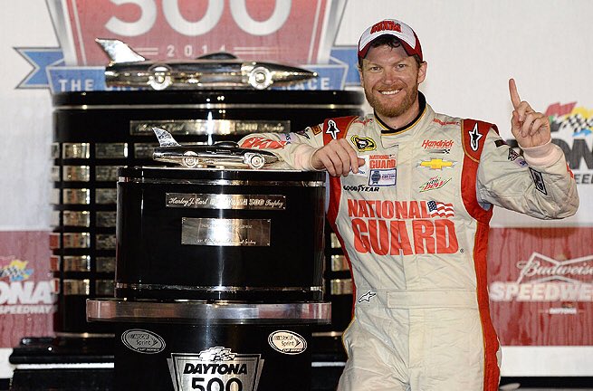 K_Kaltz's tweet photo. The checkered flag has waved on one hell of a career. Thank you for everything, June Bug. You will be missed. @DaleJr #Appreci88ion #Cheers2DaleJr https://t.co/VZ7RWv9Kgn