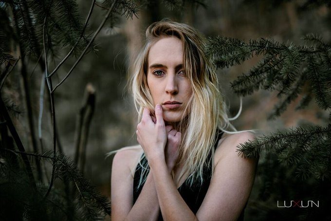 I know where you stand s i l e n t  in the trees https://t.co/M2gh1IFXS2