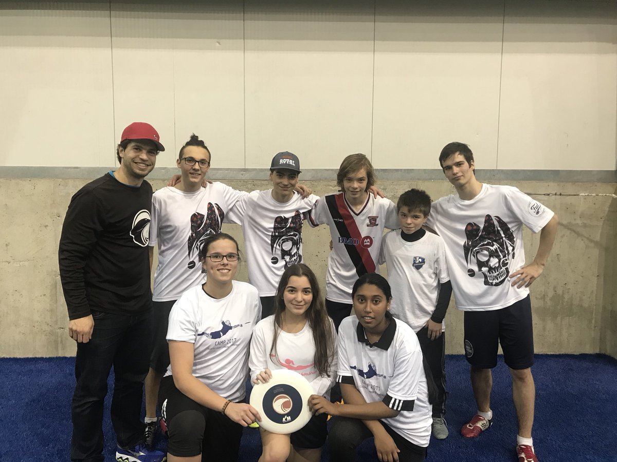 PhilThivierge's tweet photo. Tellement de plaisir à coacher Joker 2 (@LanauUltime junior) au tournoi #envolee de @A_Ultimate_Mtl https://t.co/S40gATNhkM